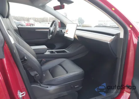 2023 Tesla Model Y Awd/Long Range Dual Motor All-Wheel Drive from USA, damaged, VIN 7SAYGAEE5PF686060